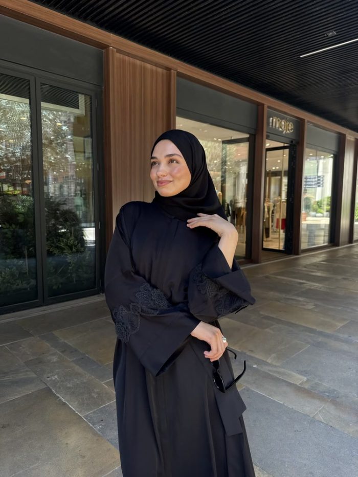 Essential Ferace — Üç Boyutlu Kol