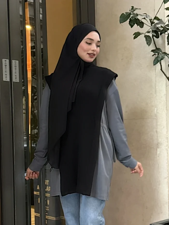 Garnili Katmanlı Triko — Gömlek Detaylı, Dik Yaka