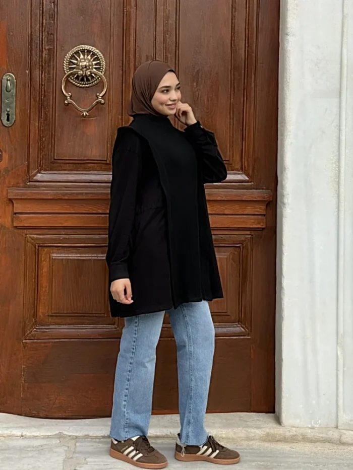 Garnili Katmanlı Triko — Gömlek Detaylı, Dik Yaka