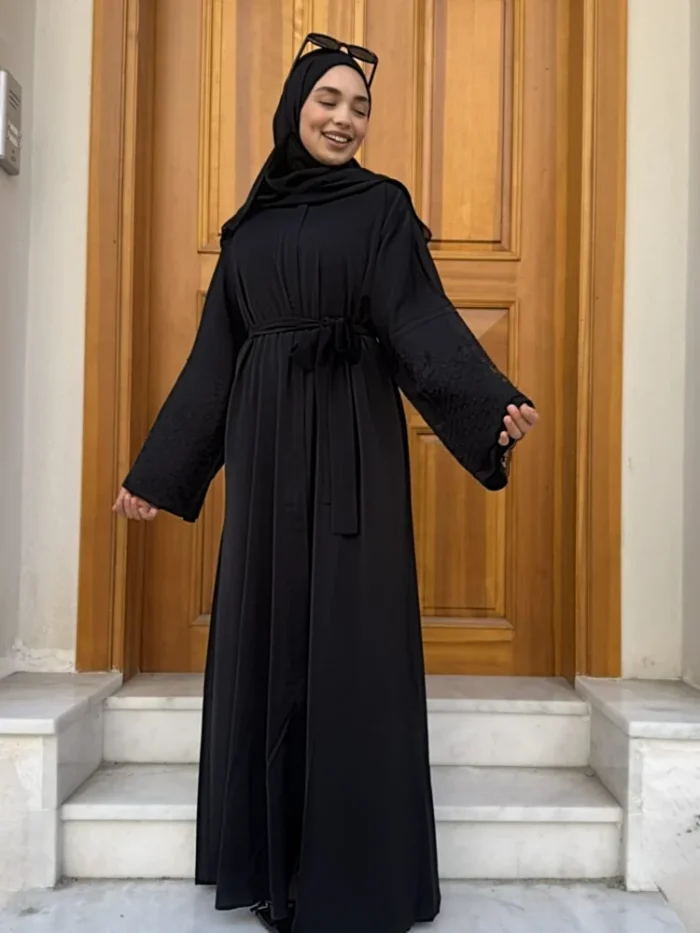 Sündüs Ferace — Siyah Dantel