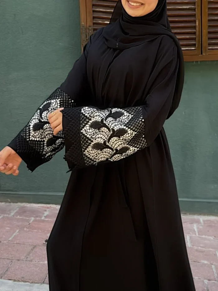 Süreyya Ferace — Beyaz Güpür